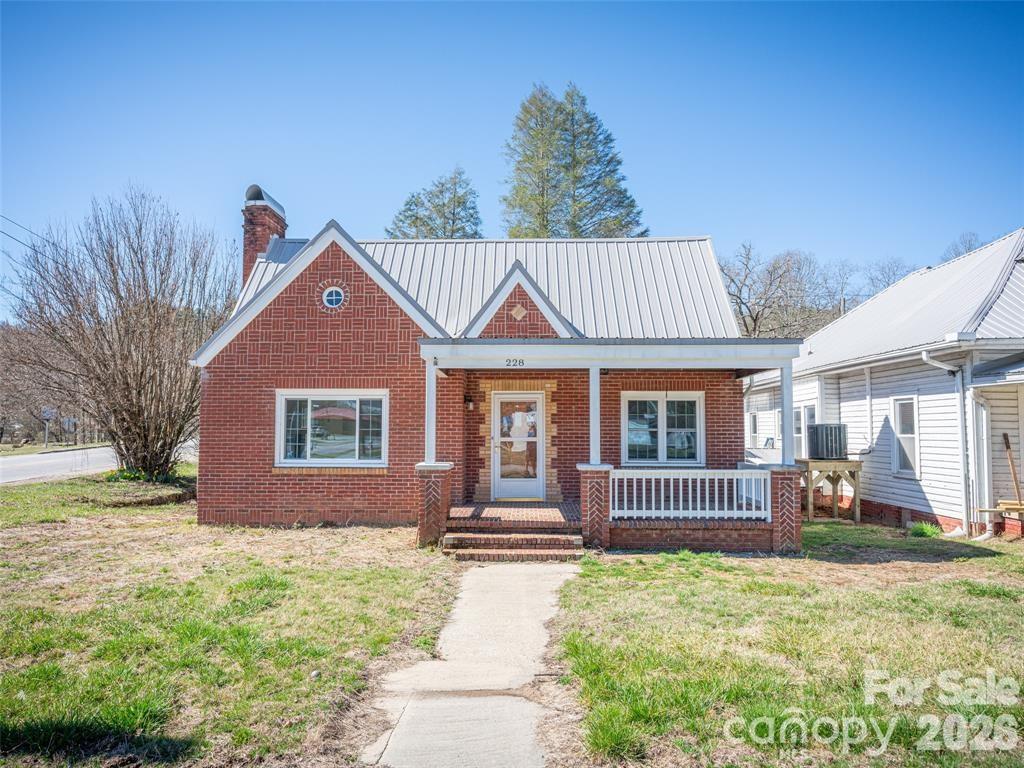 228 Main Street Rosman, NC 28772 - Photo 1 of 20