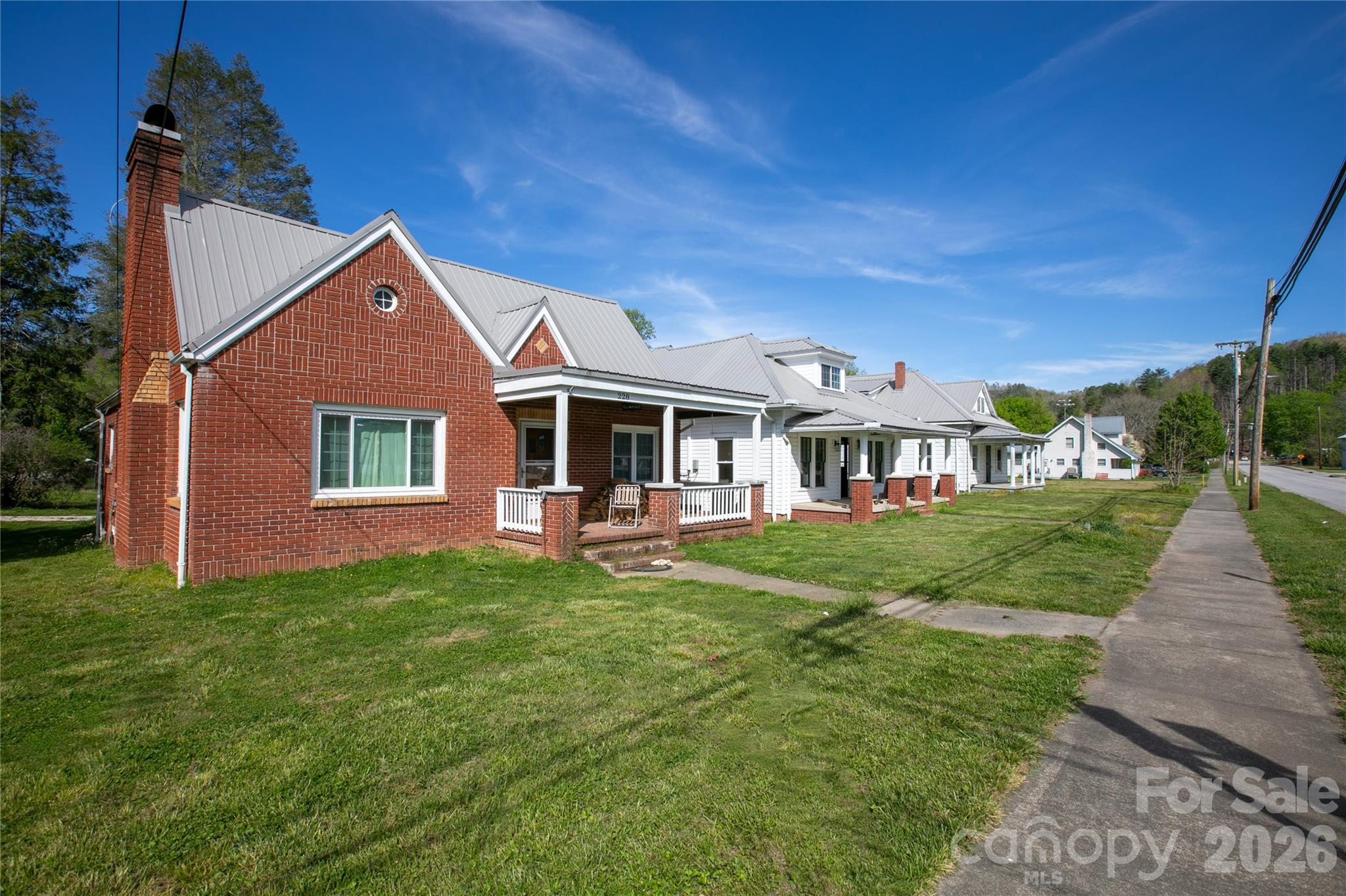 228 Main Street Rosman, NC 28772 - Photo 3 of 20