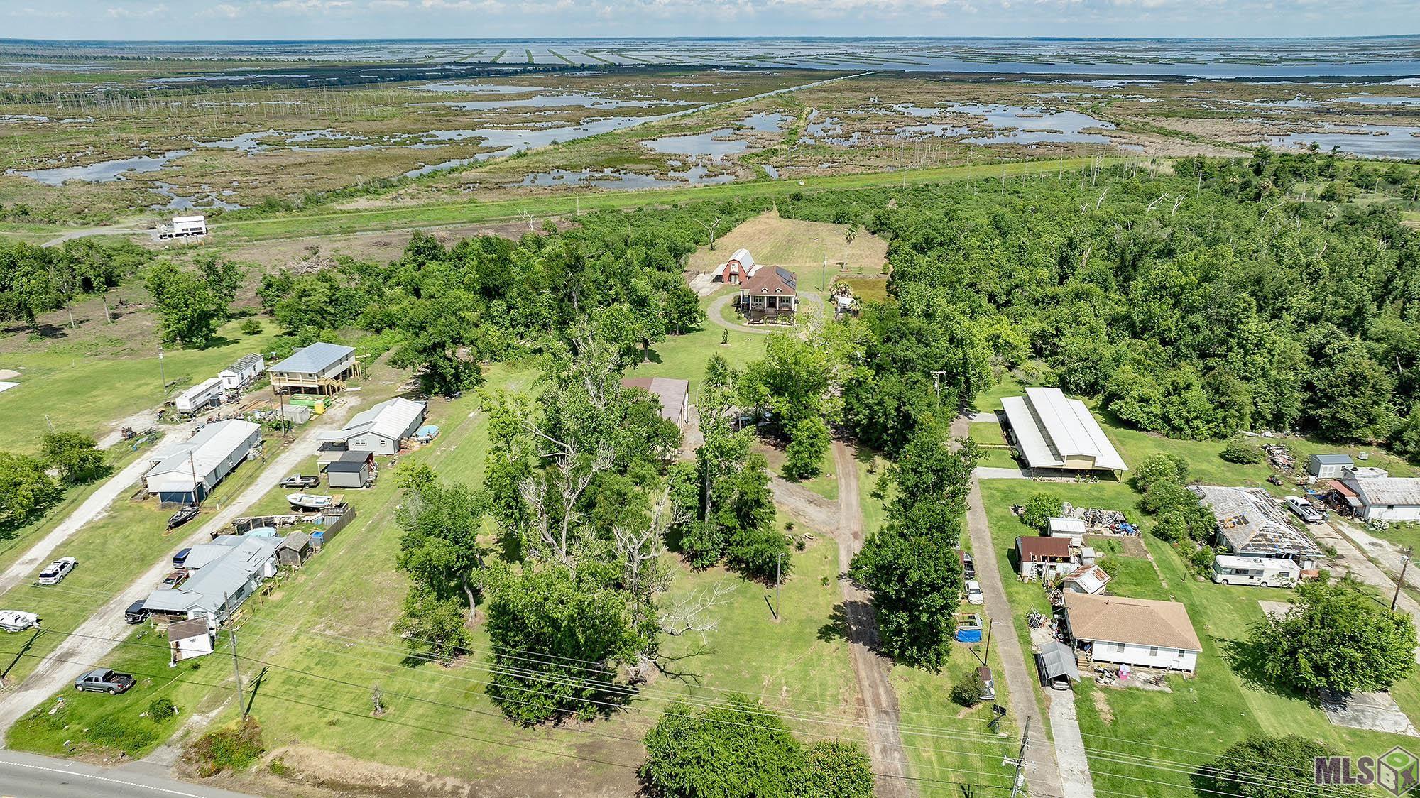 4765 Grand Caillou Road Houma, LA 70363 - Photo 4 of 6