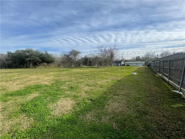 $35,000 | 2912 Riverbend Drive, Violet, LA 70092