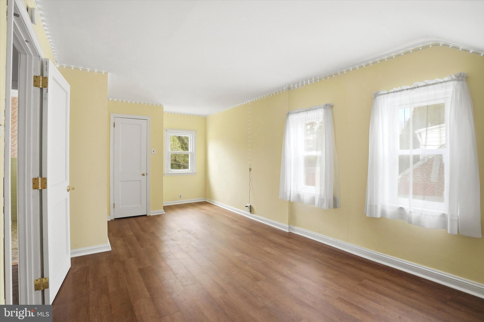 544 Lawrence Road Havertown, PA 19083 - Photo 16 of 28