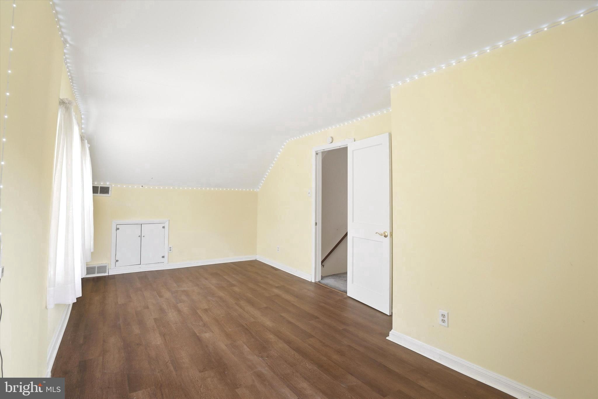 544 Lawrence Road Havertown, PA 19083 - Photo 17 of 28