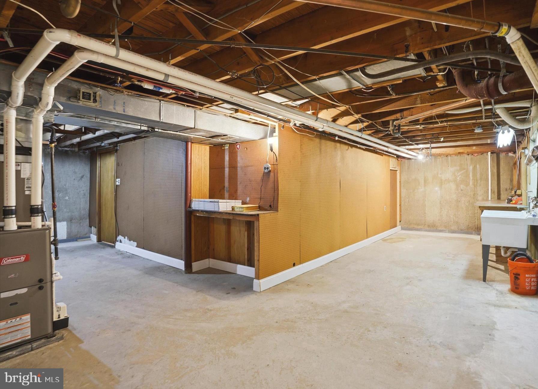 544 Lawrence Road Havertown, PA 19083 - Photo 19 of 28