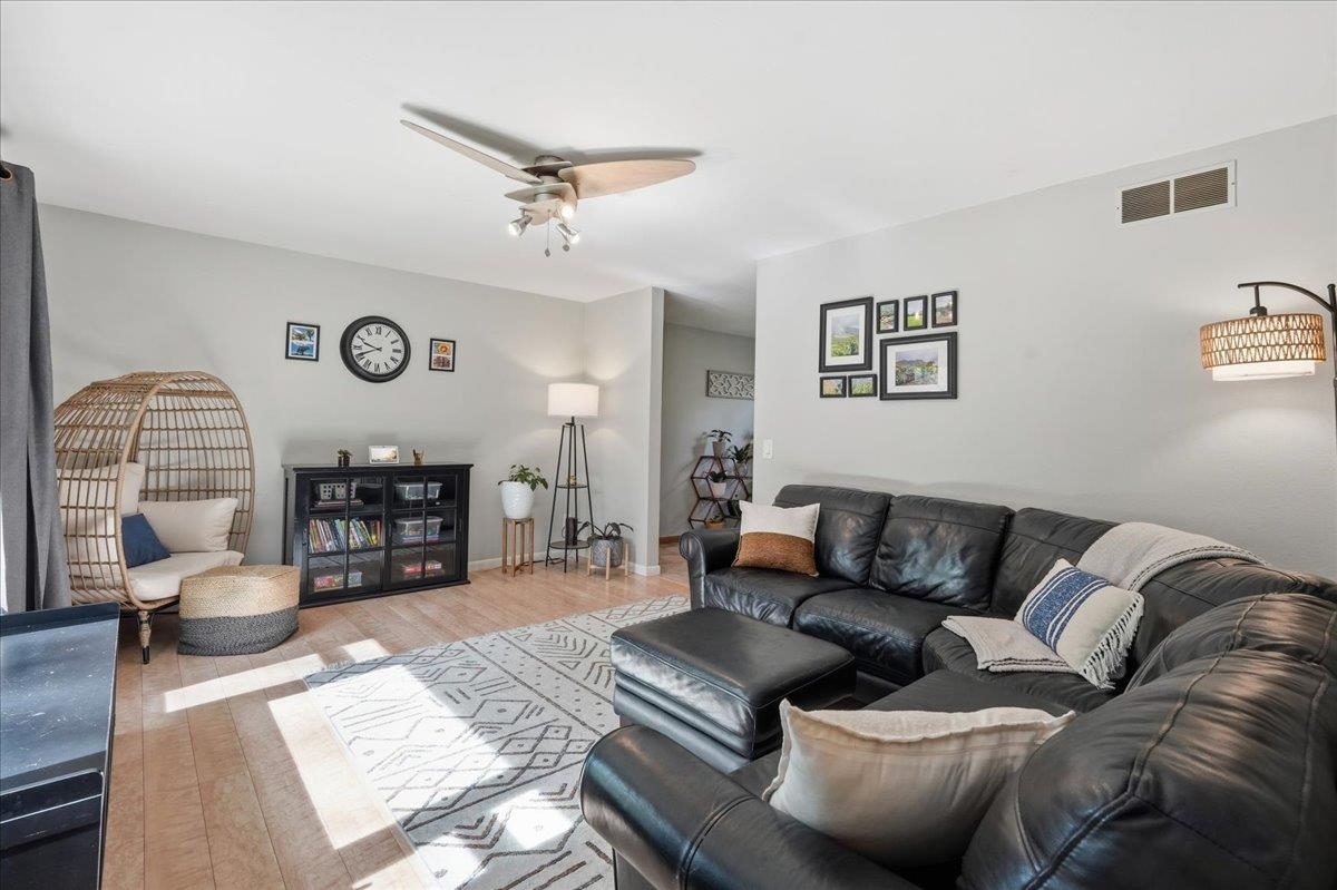 118 Violet Circle Madison, WI 53714 - Photo 10 of 56