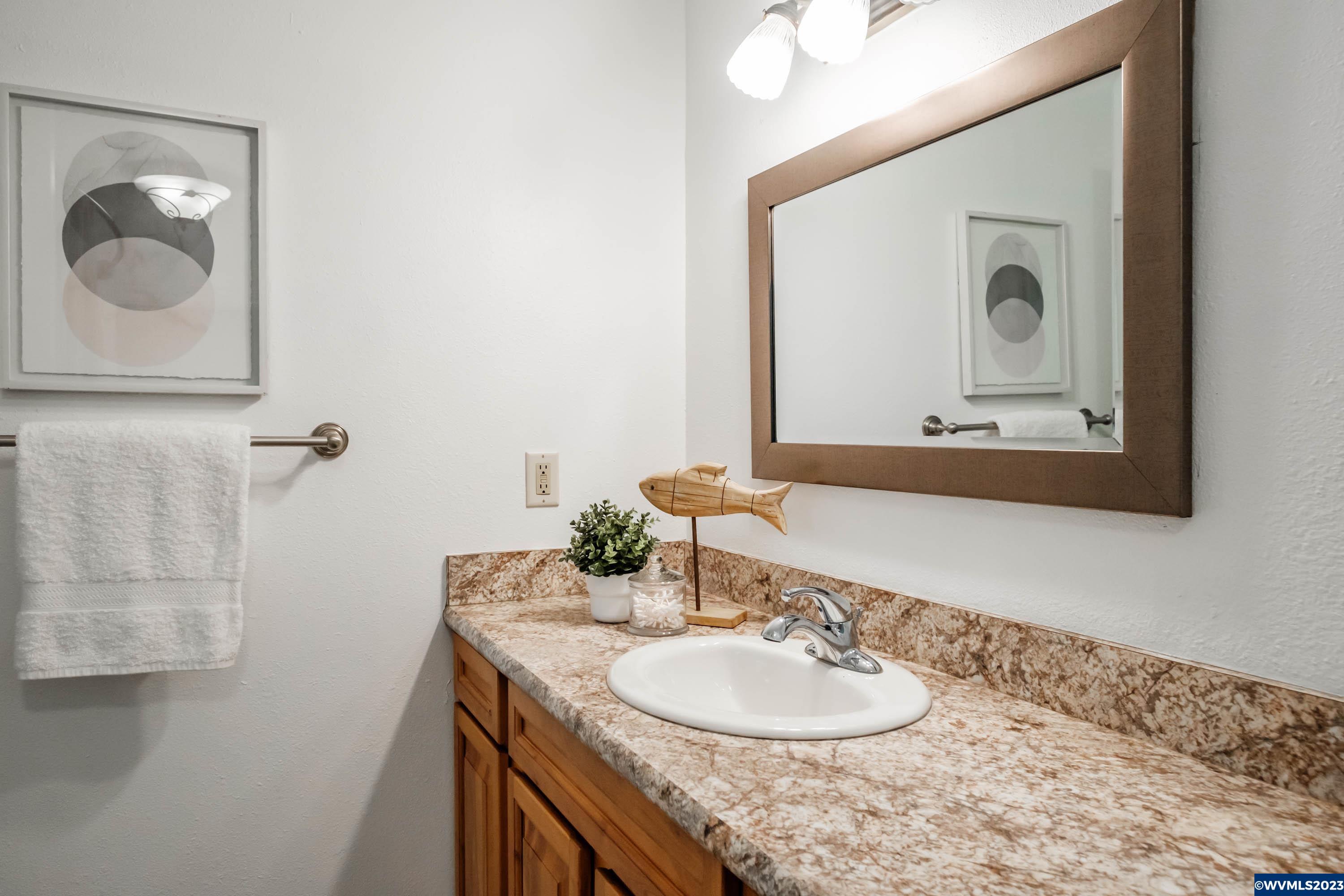 155 North Patton Road Detroit, OR 97342 - Photo 12 of 29 Gallery Image 12
