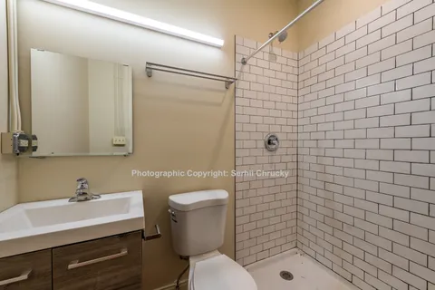 $2,000 | 934 West 19th Street, Unit 2, Chicago, IL 60608