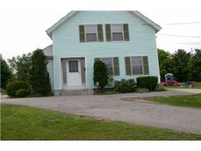 31 Lowell Road Hudson, NH 03051 - Photo 2 of 3