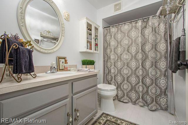 20662 Dunham Road Clinton Township, MI 48038 - Photo 15 of 31 Gallery Image 15