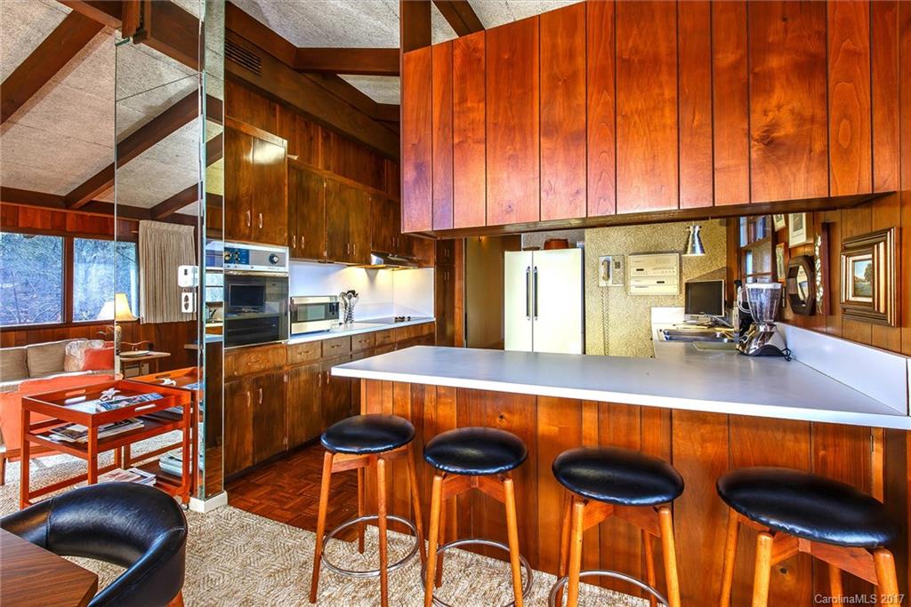 110 Forest Ridge Avenue, Unit 6 Brevard, NC 28712 - Photo 8 of 24 Gallery Image 8
