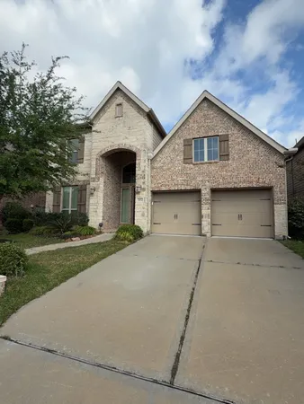 $3,900 | 18934 New Birmingham Drive, Cypress, TX 77433