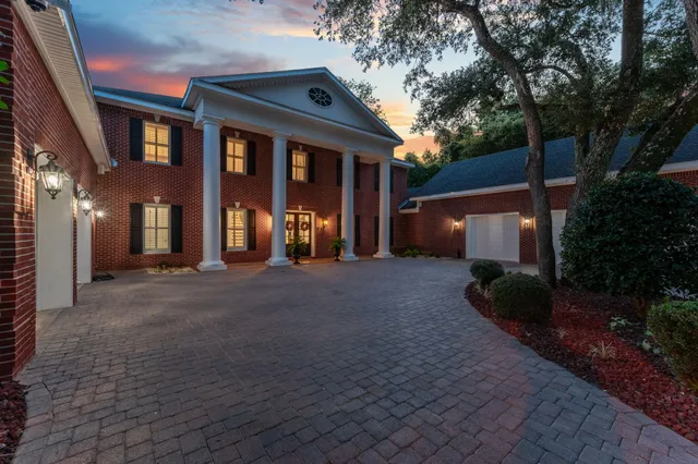 $3,500,000 | 15 Plantation Oaks, Mary Esther, FL 32569