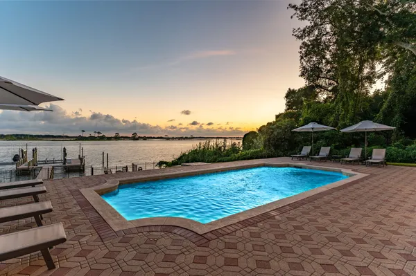 $3,500,000 | 15 Plantation Oaks, Mary Esther, FL 32569