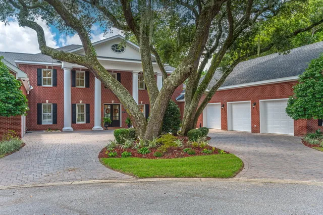$3,500,000 | 15 Plantation Oaks, Mary Esther, FL 32569