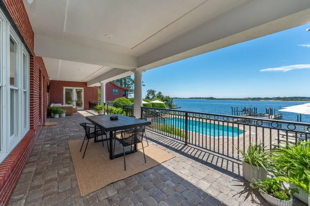 $3,500,000 | 15 Plantation Oaks, Mary Esther, FL 32569