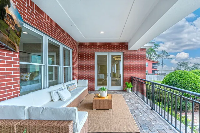 $3,500,000 | 15 Plantation Oaks, Mary Esther, FL 32569