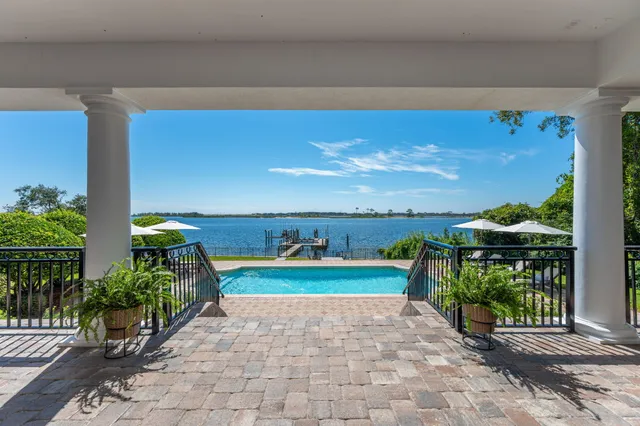 $3,500,000 | 15 Plantation Oaks, Mary Esther, FL 32569