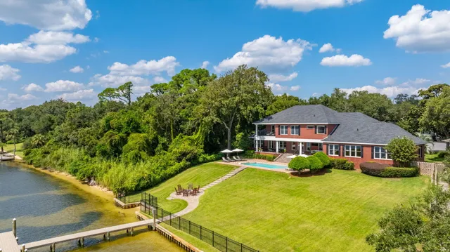 $3,500,000 | 15 Plantation Oaks, Mary Esther, FL 32569