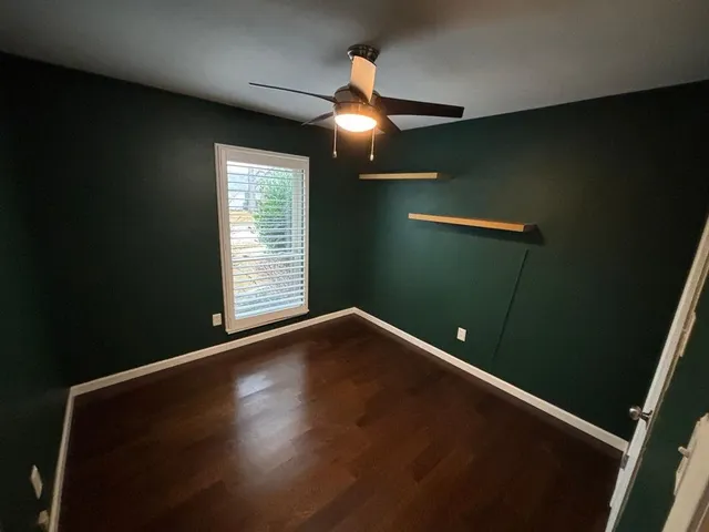 a view of empty room with window