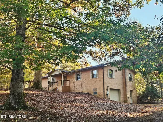 $375,000 | 240 West Rockwood Ferry Road, Ten Mile, TN 37880