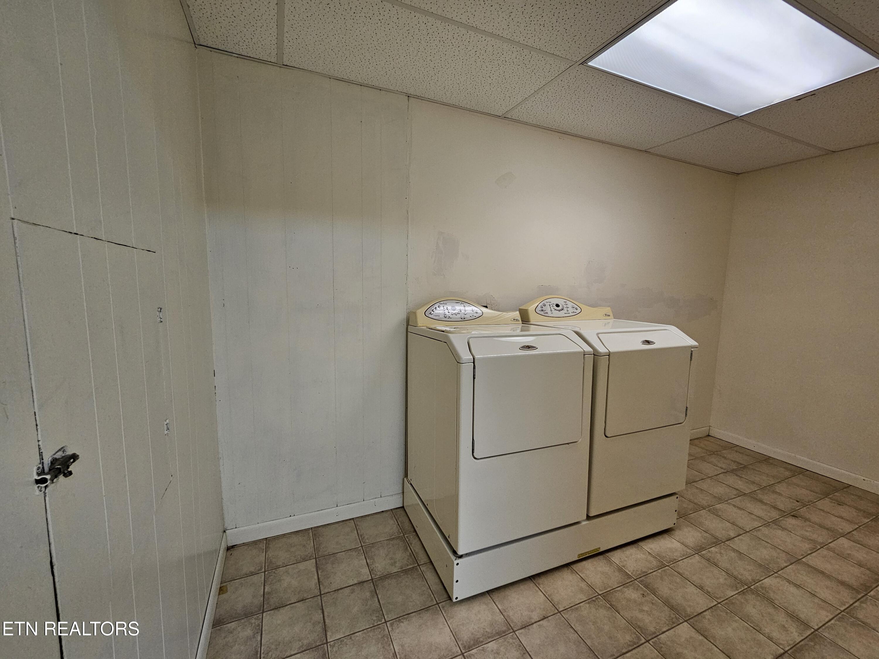 240 West Rockwood Ferry Road Ten Mile, TN 37880 - Photo 24 of 29 Basement laundry