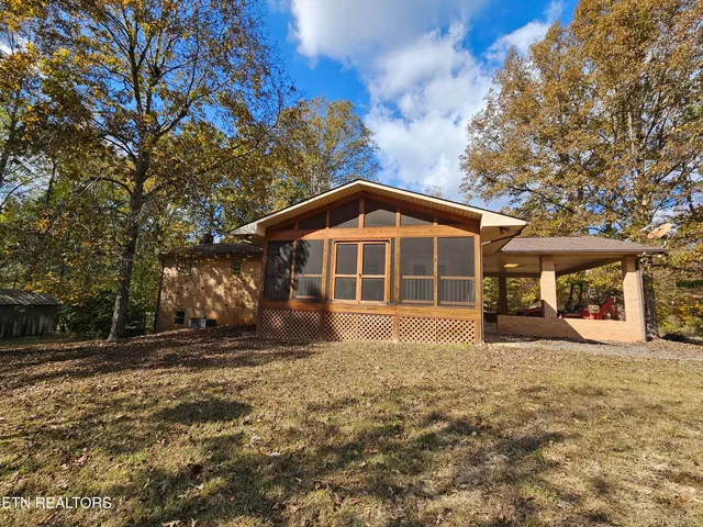 $375,000 | 240 West Rockwood Ferry Road, Ten Mile, TN 37880
