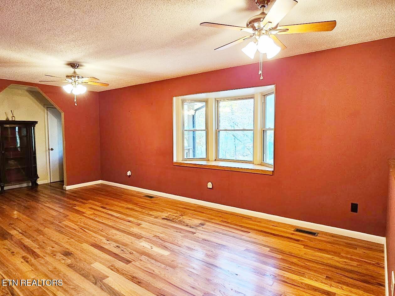 240 West Rockwood Ferry Road Ten Mile, TN 37880 - Photo 10 of 29 Living room view toward front entrance