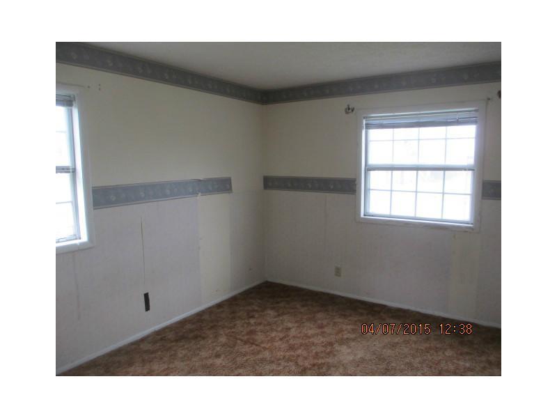 3639 Dubarry Road Indianapolis, IN 46226 - Photo 10 of 11 Gallery Image 10