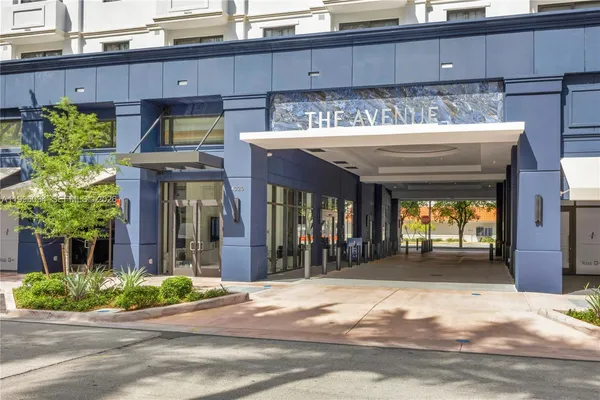 $7,950 | 4220 Laguna Street, Unit 803, Coral Gables, FL 33146