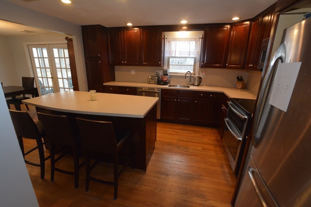 31 Richard Road Braintree, MA 02184 - Photo 2 of 17 Gallery Image 2