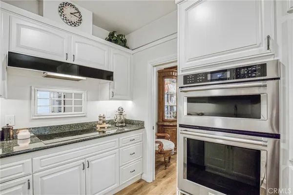 $659,000 | 5216 Yarmouth Avenue, Unit 107, Encino, CA 91316