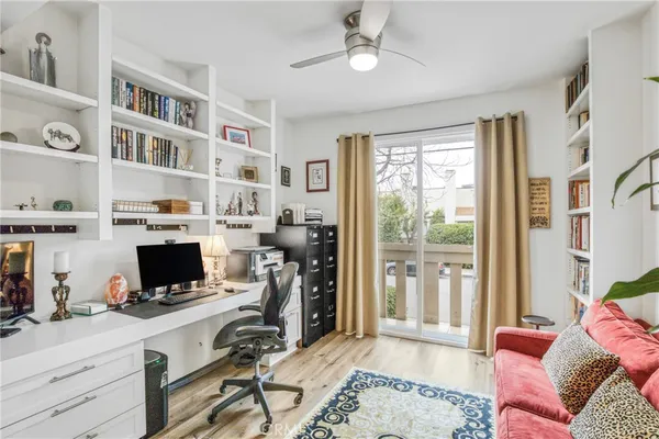 $659,000 | 5216 Yarmouth Avenue, Unit 107, Encino, CA 91316
