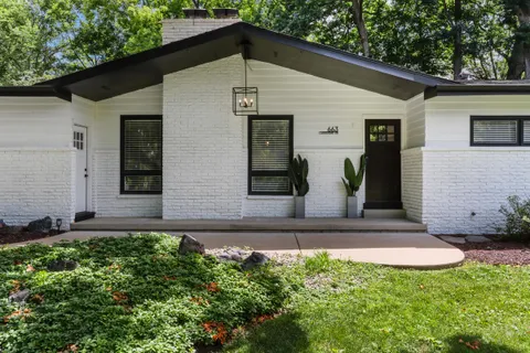 $849,000 | 663 South Lake Shore Drive, Fontana, WI 53125