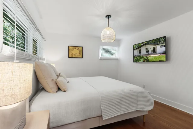 $849,000 | 663 South Lake Shore Drive, Fontana, WI 53125