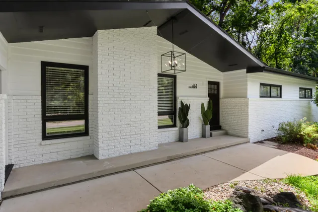 $849,000 | 663 South Lake Shore Drive, Fontana, WI 53125