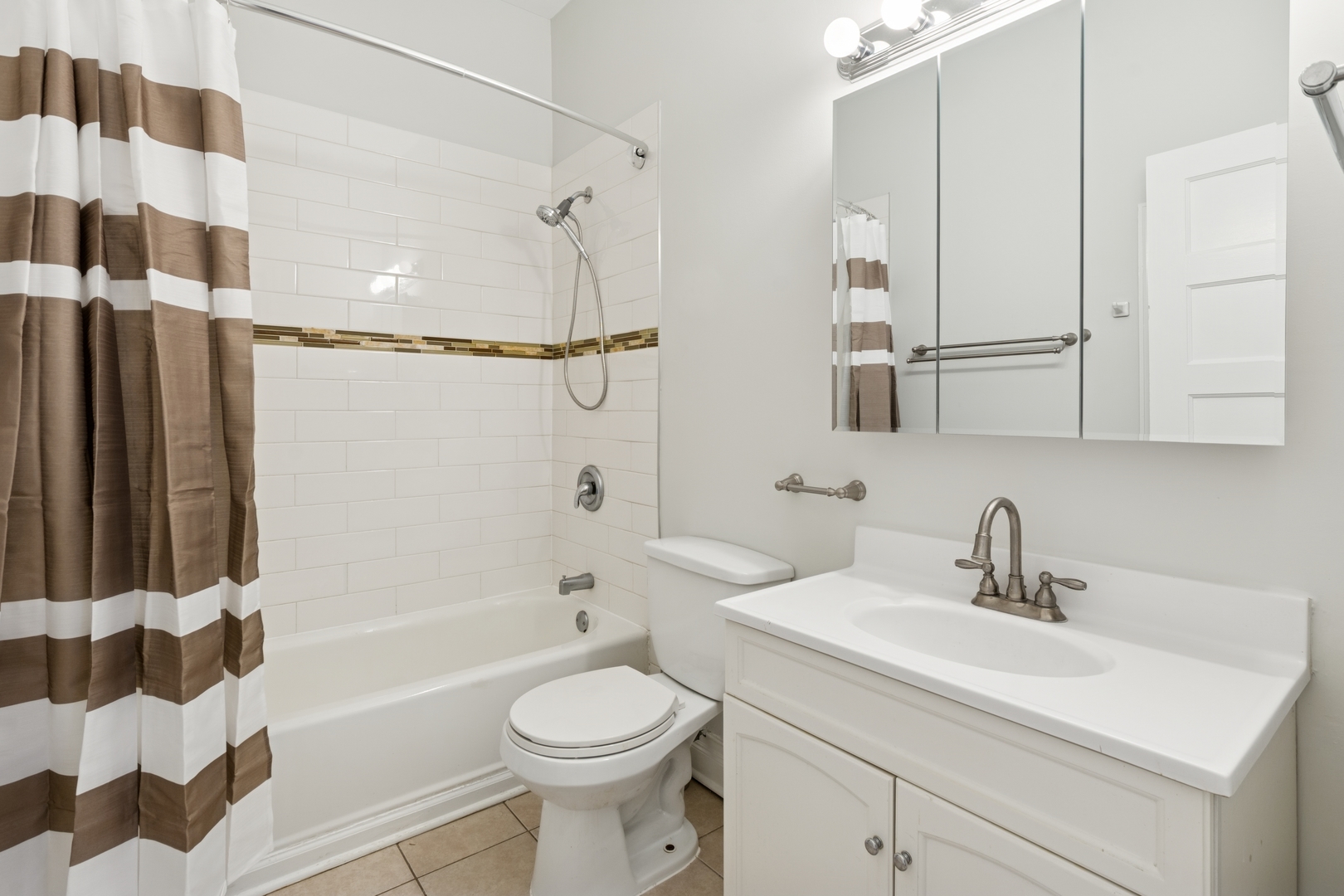 2332 West Superior Street, Unit 2 Chicago, IL 60612 - Photo 15 of 27