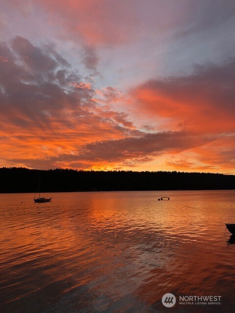 27728 Manzanita Beach Road Southwest Vashon, WA 98070 - Photo 15 of 17 a view of ocean view