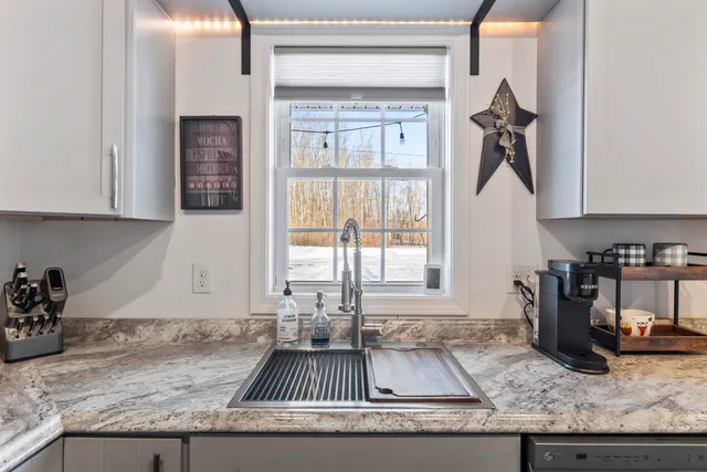 $469,000 | 23 Godrics Hollow, Sidney, ME 04330