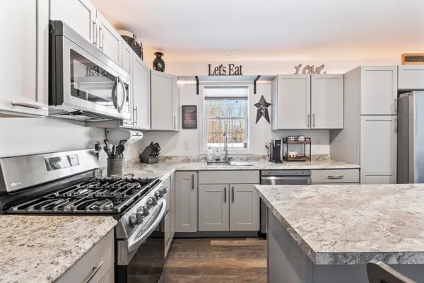 $473,100 | 23 Godrics Hollow, Sidney, ME 04330