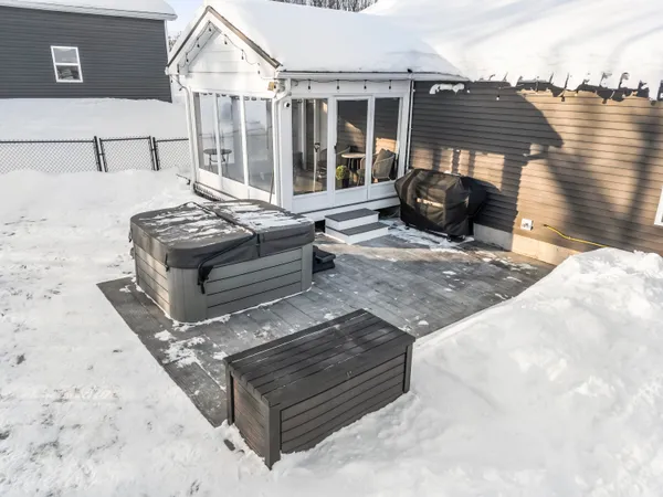 $473,100 | 23 Godrics Hollow, Sidney, ME 04330