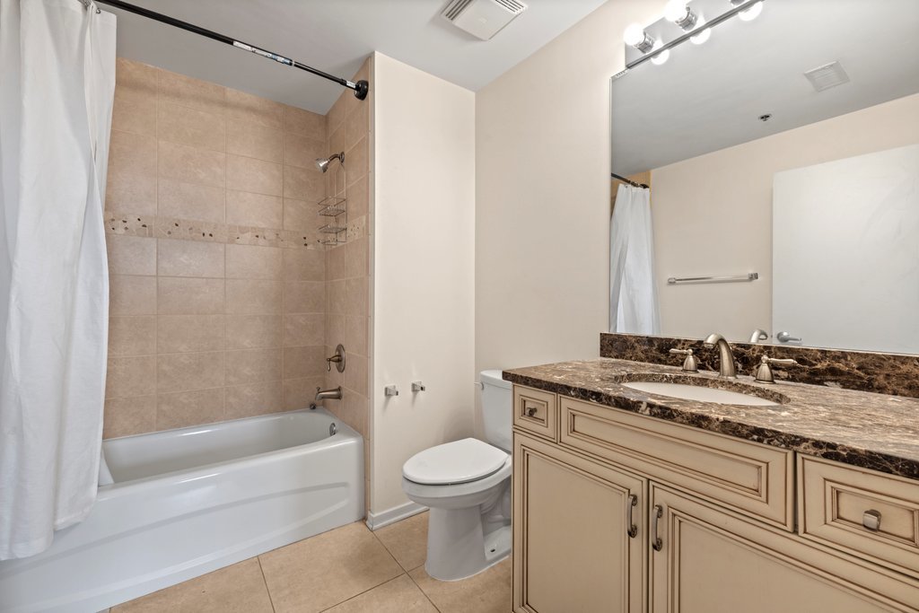 1525 South Sangamon Street, Unit 806 Chicago, IL 60608 - Photo 21 of 37