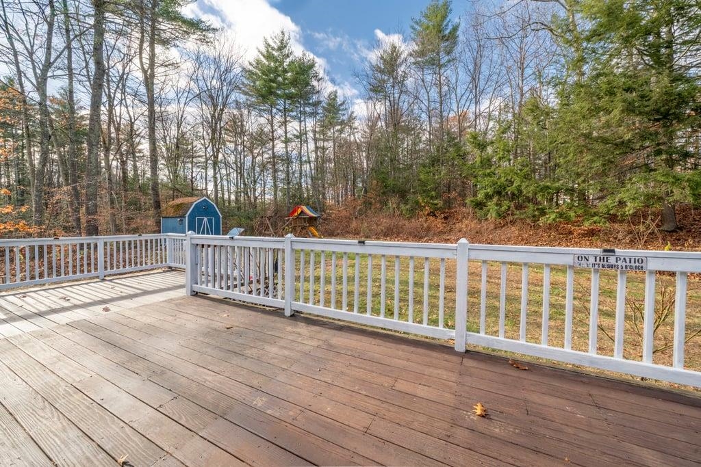 20 Towle Road Epping, NH 03042 - Photo 3 of 50