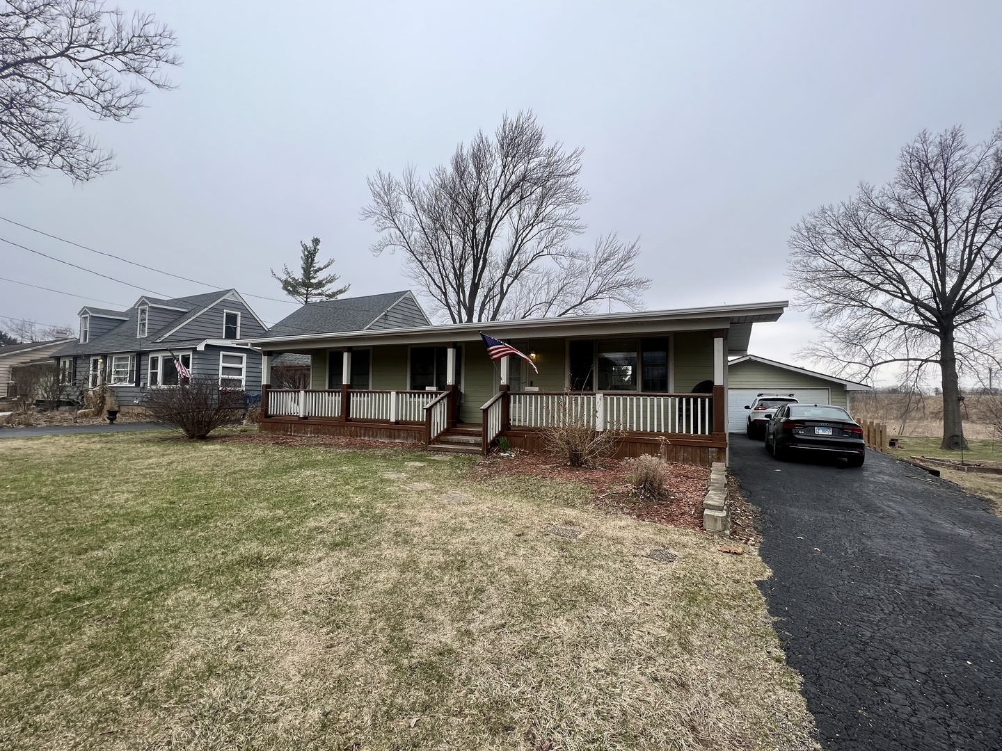 194 East Plank Road Burlington, IL 60109 - Photo 1 of 14