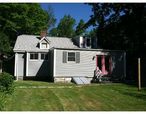 8 Rhodes Avenue Sewickley, PA 15143 - Photo 3 of 9 Exterior Back.