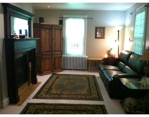 8 Rhodes Avenue Sewickley, PA 15143 - Photo 7 of 9 Living Room.