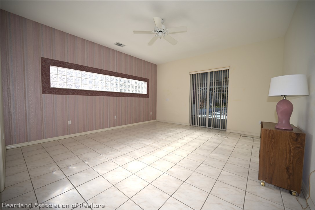 3805 Divot Road Sebring, FL 33872 - Photo 16 of 50 Primary Bedroom