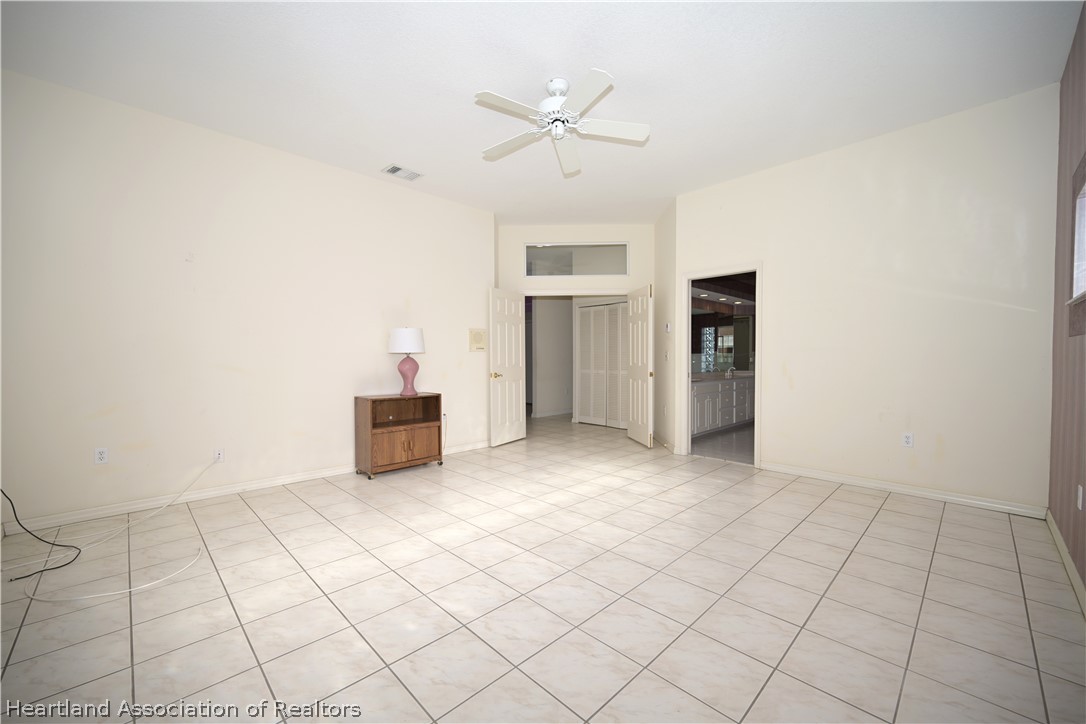 3805 Divot Road Sebring, FL 33872 - Photo 17 of 50 Primary Bedroom
