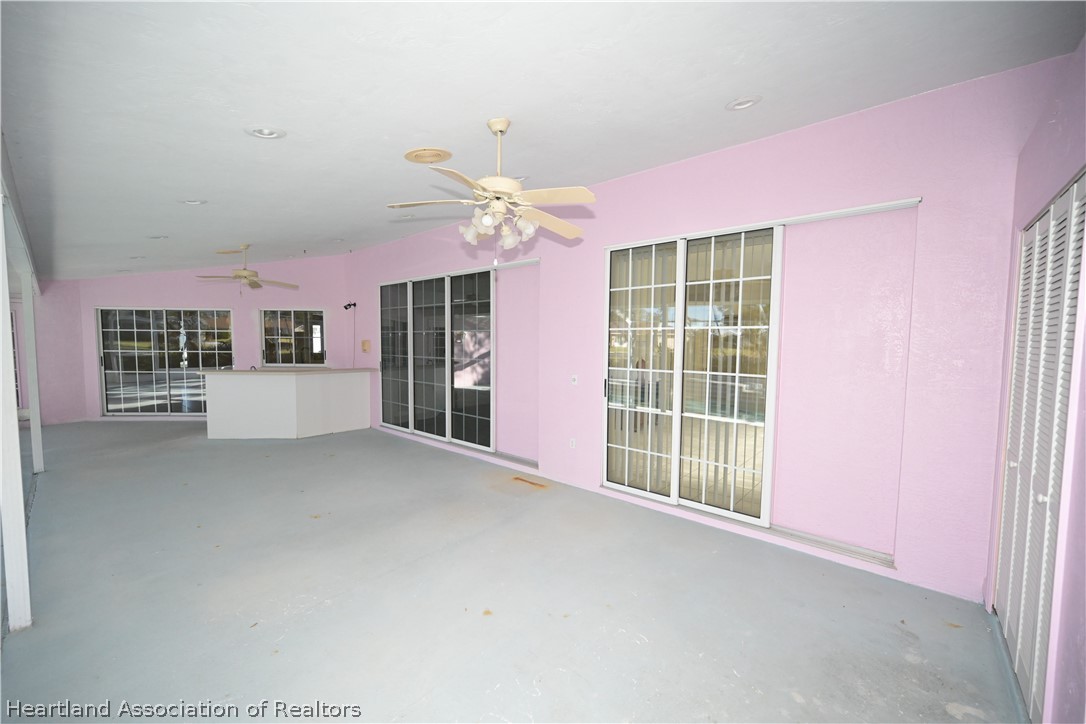 3805 Divot Road Sebring, FL 33872 - Photo 37 of 50 Porch