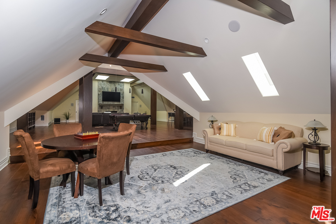 3901 Longridge Avenue Sherman Oaks, CA 91423 - Photo 41 of 51