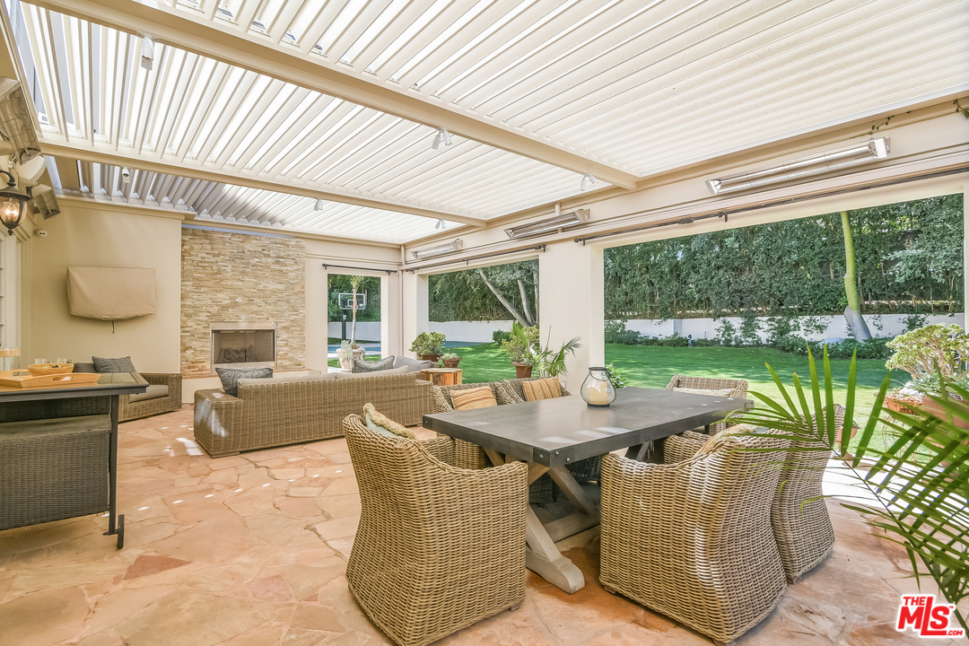 3901 Longridge Avenue Sherman Oaks, CA 91423 - Photo 43 of 51