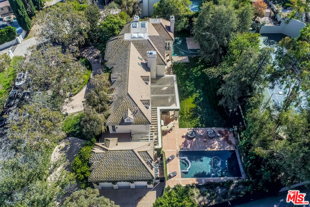 3901 Longridge Avenue Sherman Oaks, CA 91423 - Photo 48 of 51